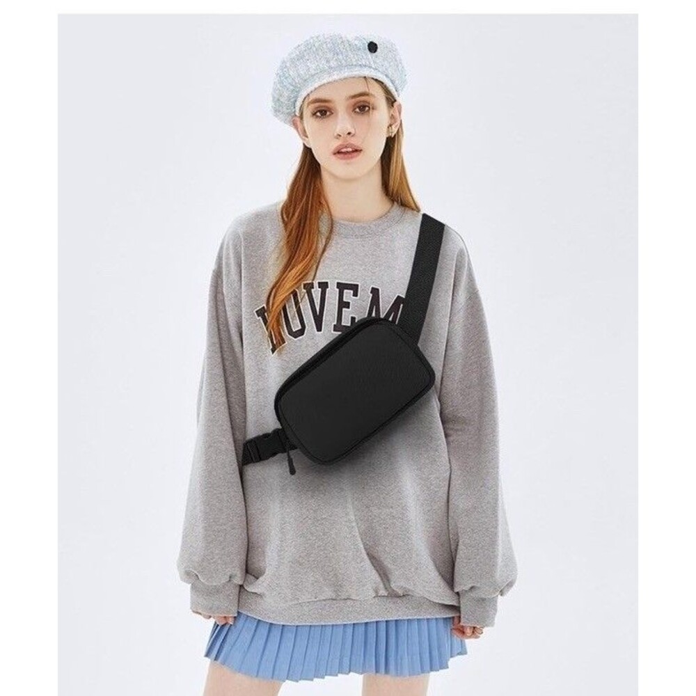 Black Crossbody Fanny Pack for Women and Men - Belt Bag - Black for Hiking